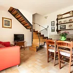 I Gelsi Di Santa Cristina ファームステイ グッビオ